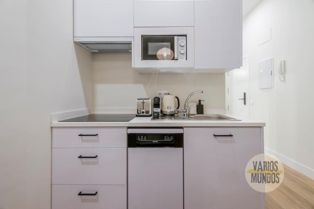 Cozy Y Centrico Apt Para 6Pax En Plaza Del Carmen E2 Madrid Exterior foto