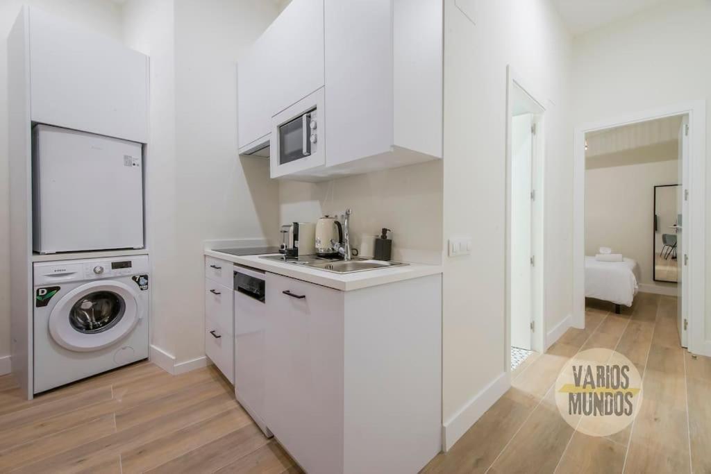 Cozy Y Centrico Apt Para 6Pax En Plaza Del Carmen E2 Madrid Exterior foto