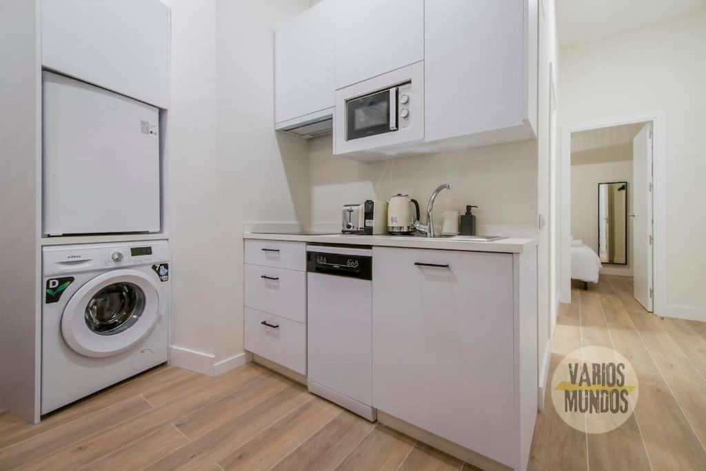 Cozy Y Centrico Apt Para 6Pax En Plaza Del Carmen E2 Madrid Exterior foto